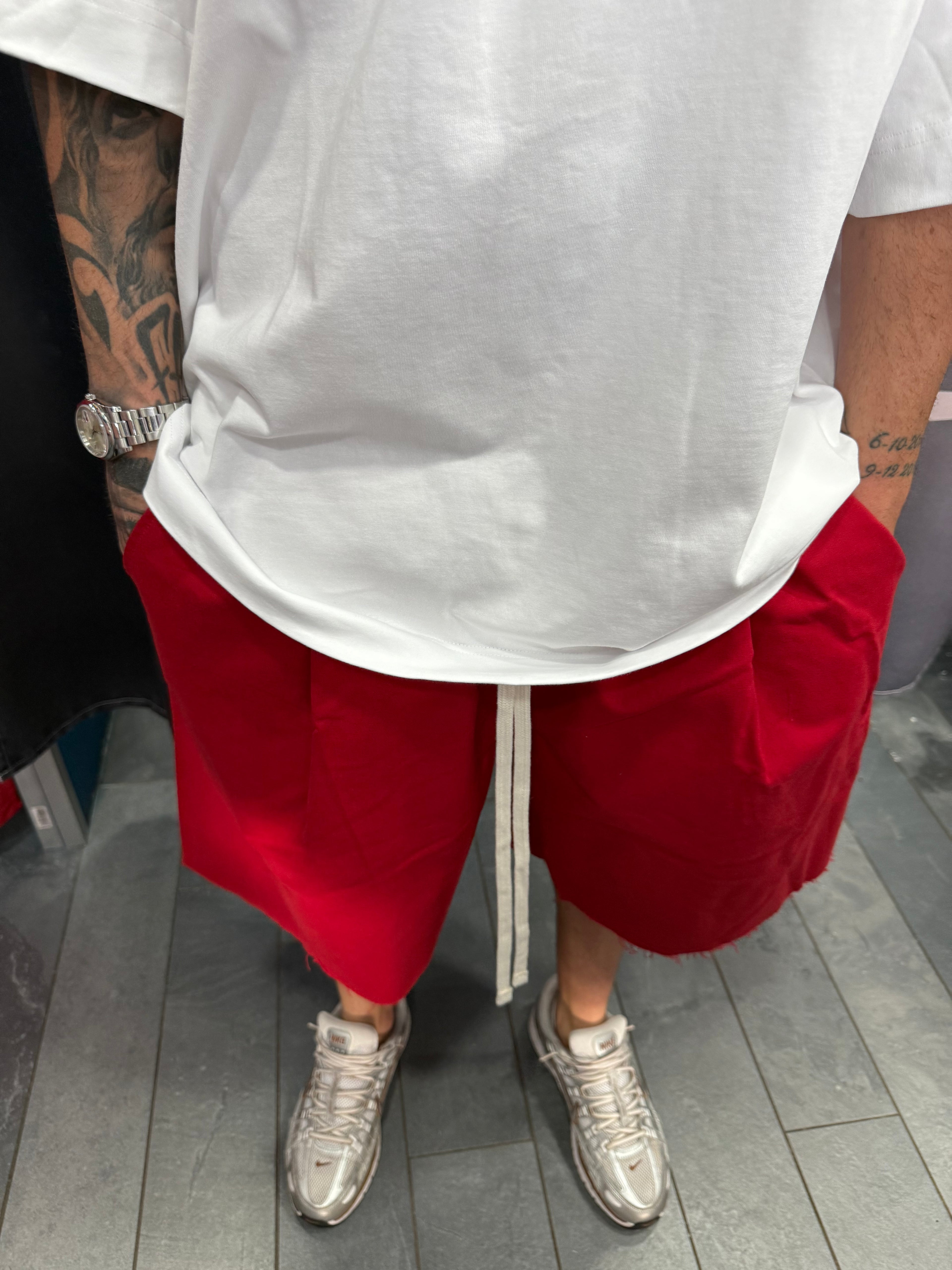 SHORT SFILACCIATI