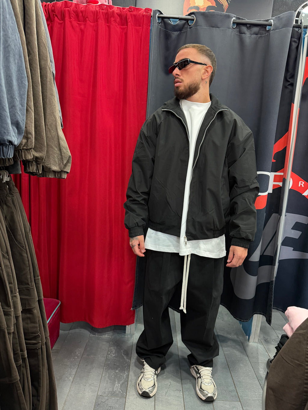 BOMBER