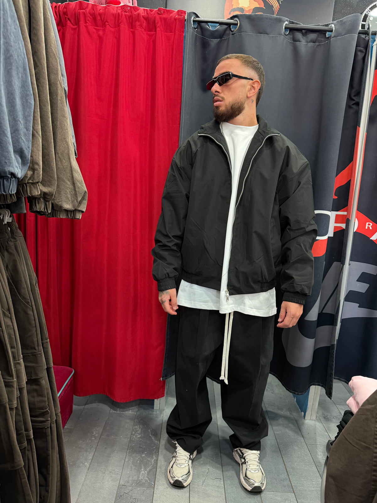 BOMBER