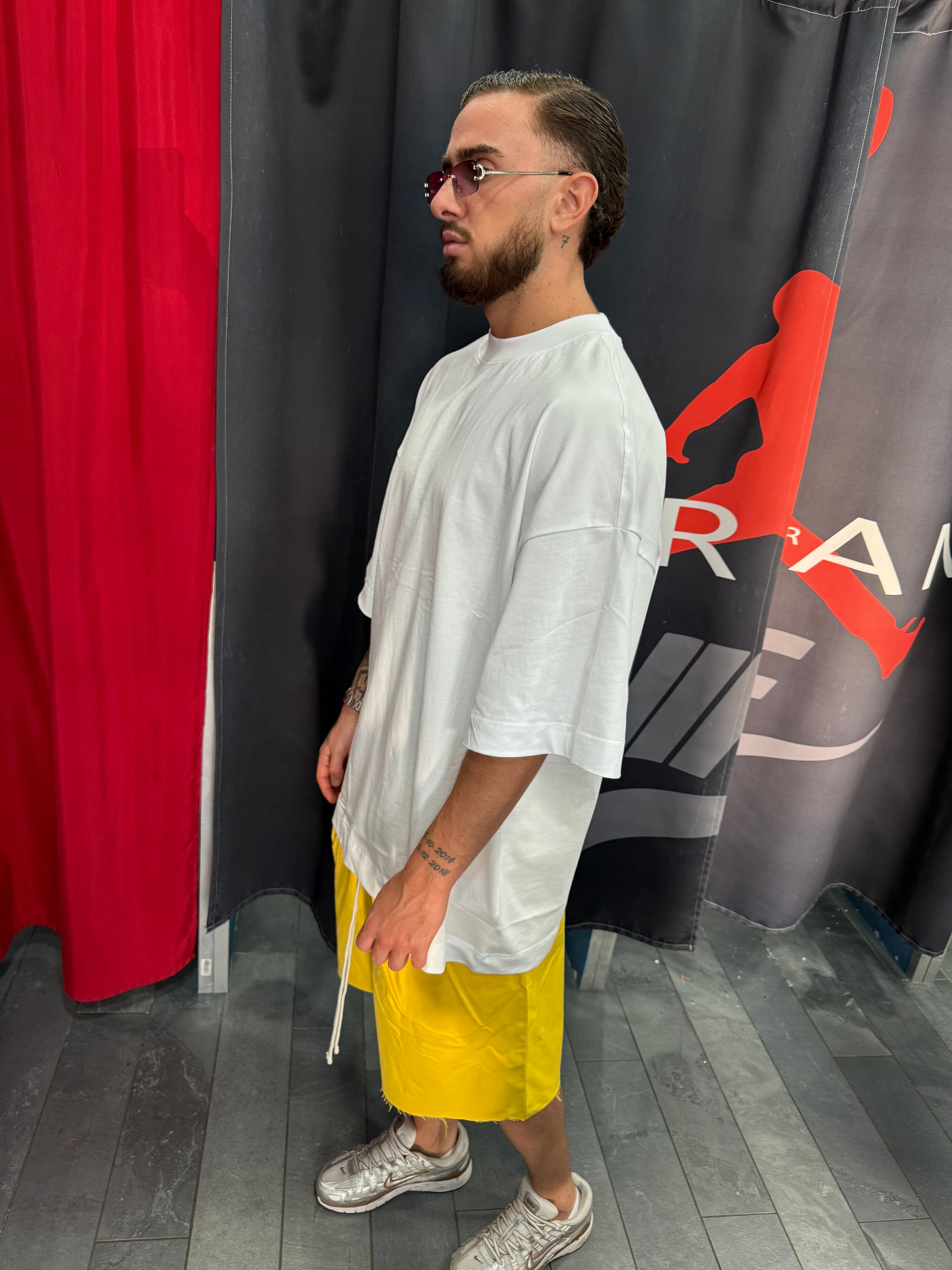 SHORT SFILACCIATI