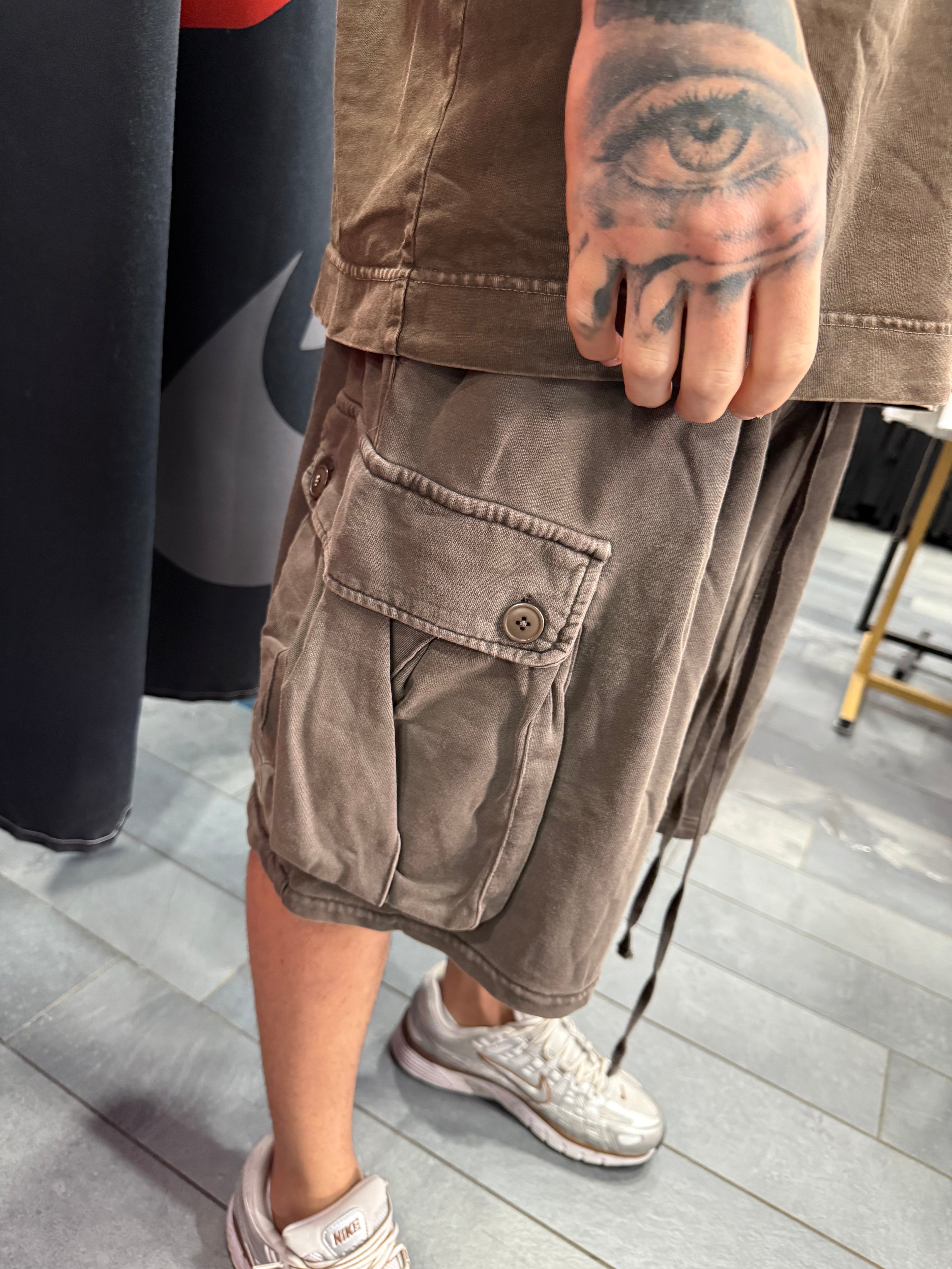 SHORTS TUTA CARGO